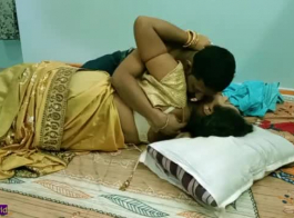 مشاهدة الفيديو الجديد: جنس هندي باللغة البنغالية!! أخت زوجة جميلة تمارس الجنس مع صديق الأخ!!